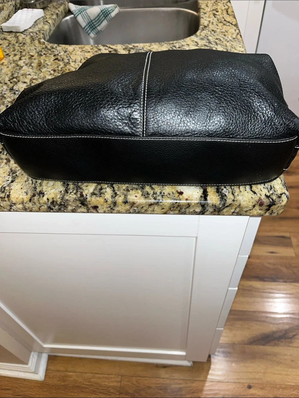 EUC Lauren Ralph Lauren Pebbled Leather Hobo Handbag